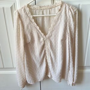 Semi Sheet dot lace accent top